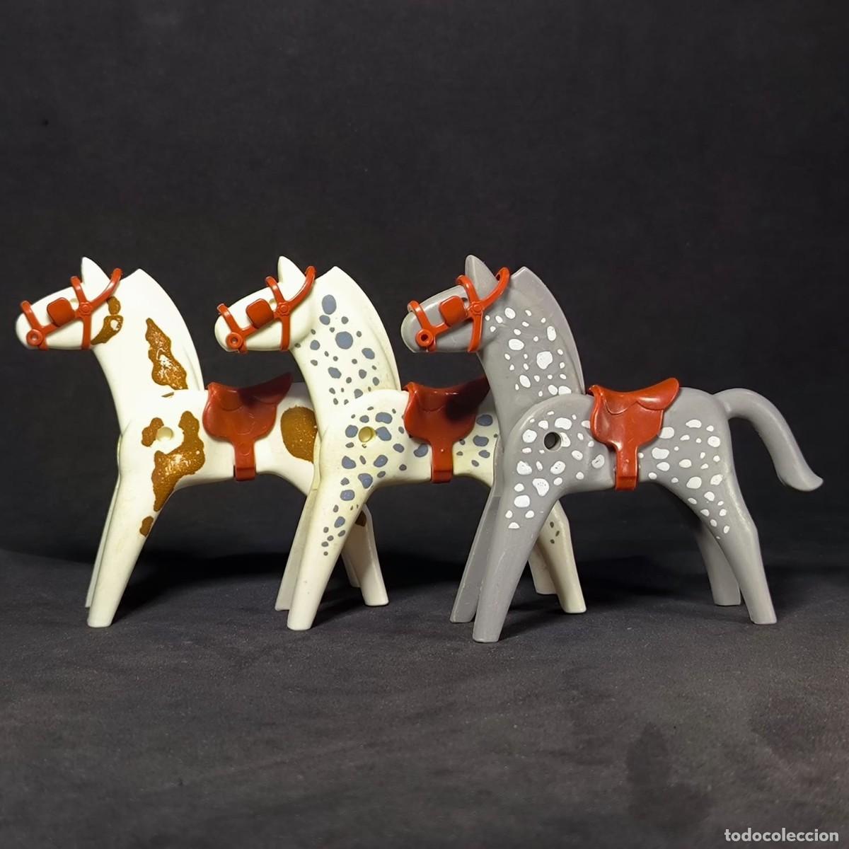 Playmobil: Playmobil tres caballos ☼