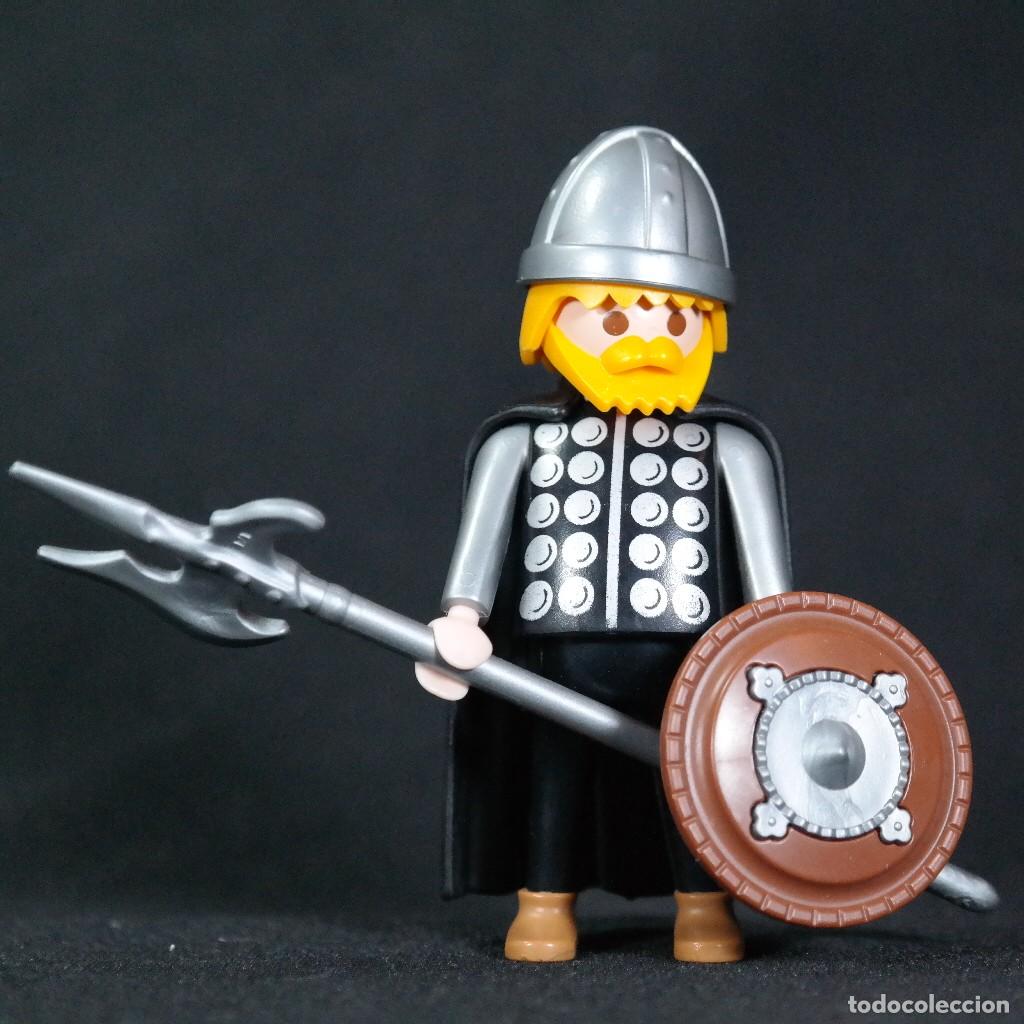 Playmobil: Playmobil caballero con capa larga ☼
