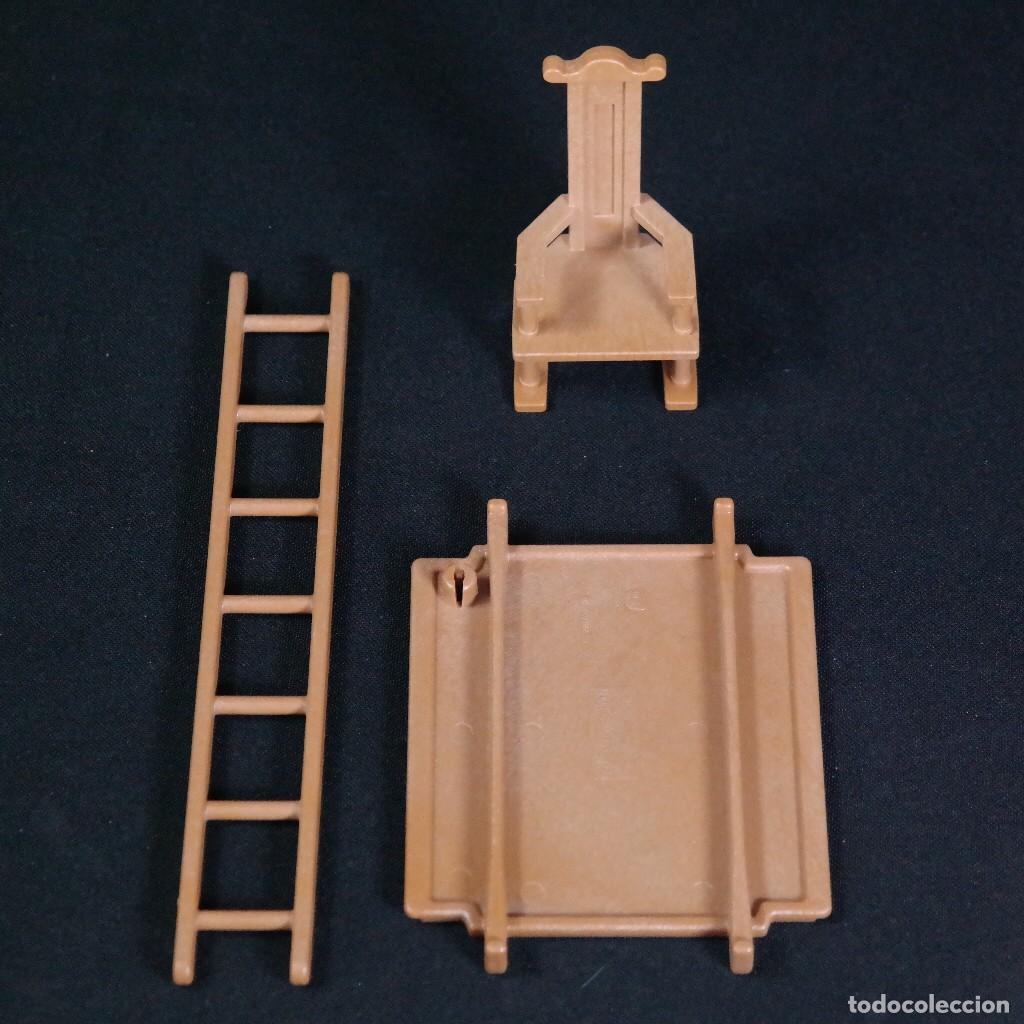 Playmobil: Playmobil piso steck con trono y escalera☼