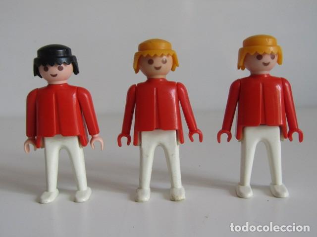 Playmobil: DIFICIL SET DE 3 CLIKS CASACAS ROJAS FAMOBIL 1&ordf; &Eacute;POCA PLAYMOBIL