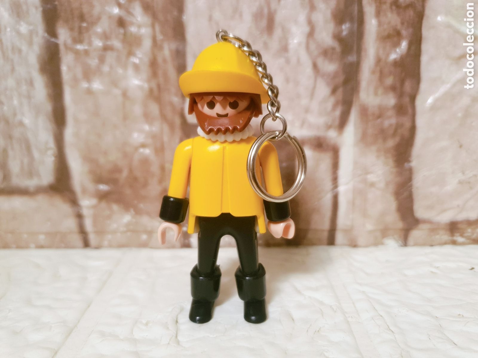 Playmobil: PLAYMOBIL MUY DIFICIL LLAVERO PESCADOR BARCO PESQUERO SUSANNE 3551 TRAJE DE AGUAS GORRO PU&Ntilde;OS GORRO