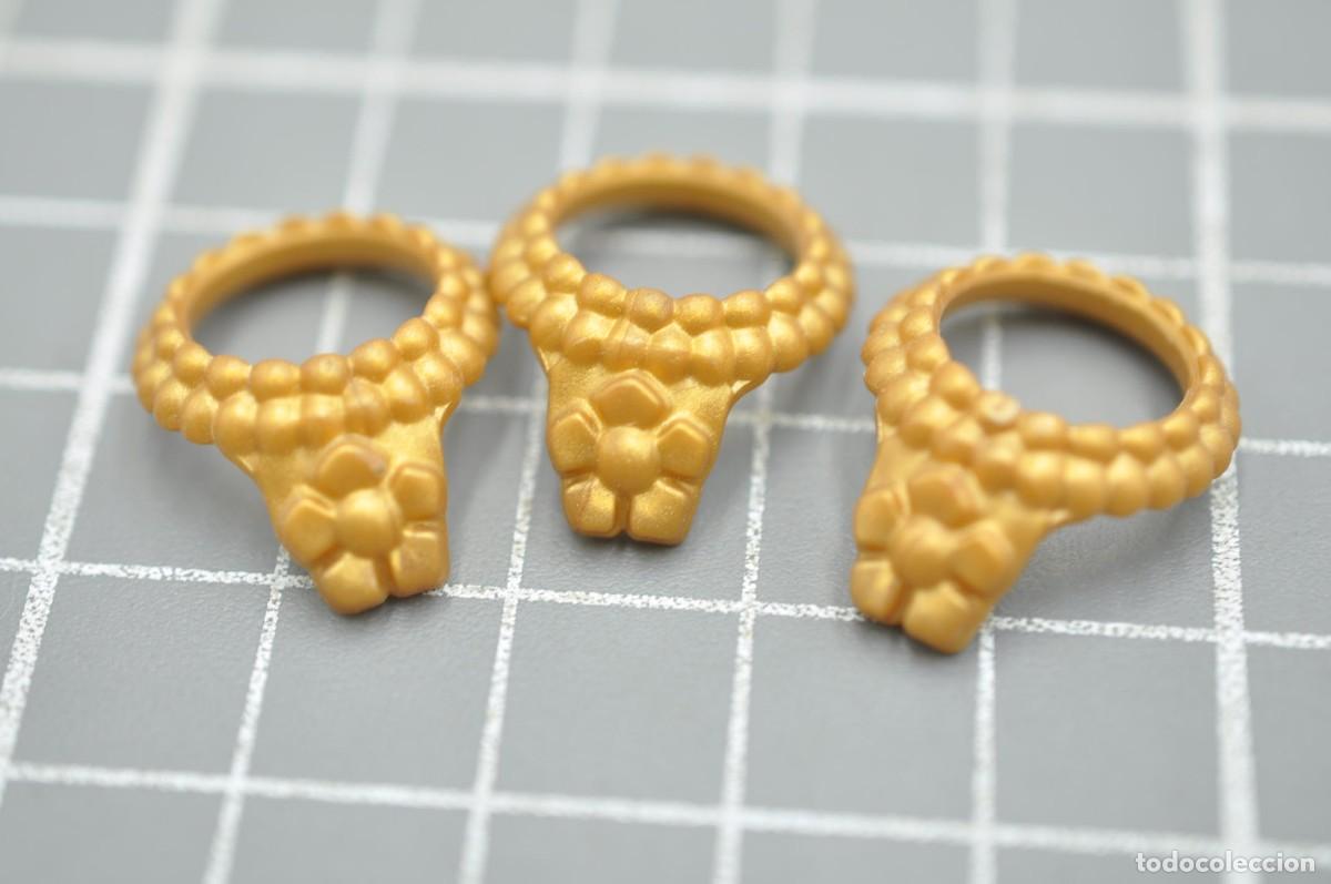 Playmobil: WSK090 pq&ntilde; 8 Playmobil, 3 tiaras tocados coronas pelo mo&ntilde;o dorados
