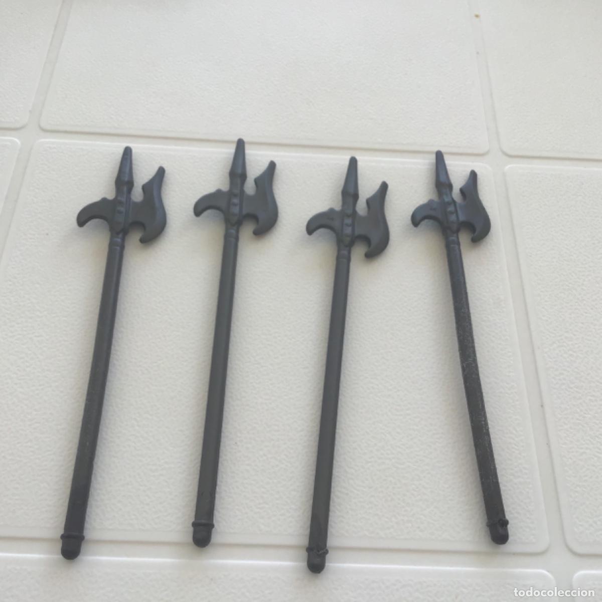 Playmobil: Playmobil Lote cuatro lanzas hacha largas picas medievales.