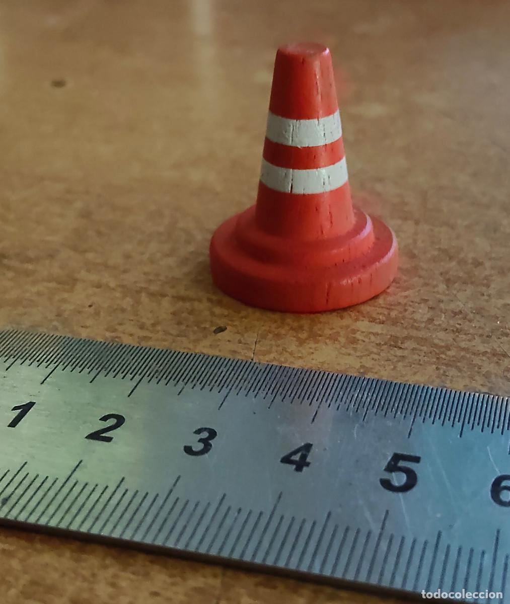Playmobil: cono miniatura de juguete - de madera -