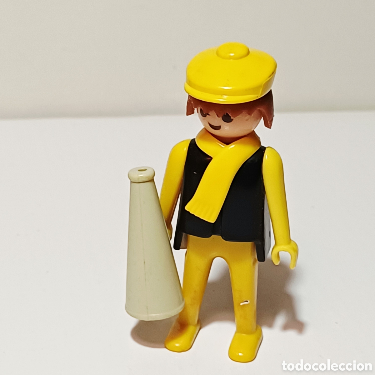 Playmobil: Figura Playmobil city ciudad director de televisi&oacute;n estudio grabaci&oacute;n megafono TVI ref. 3531