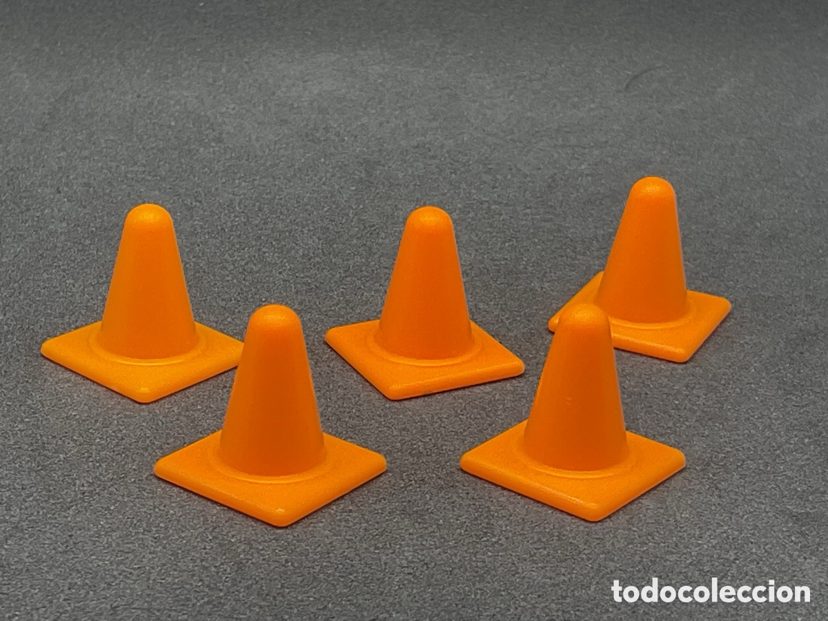 Playmobil: ACCESORIO PLAYMOBIL. CONOS COLOR NARANJA. REF POLICIA, OBRAS, SE&Ntilde;ALES, ETC
