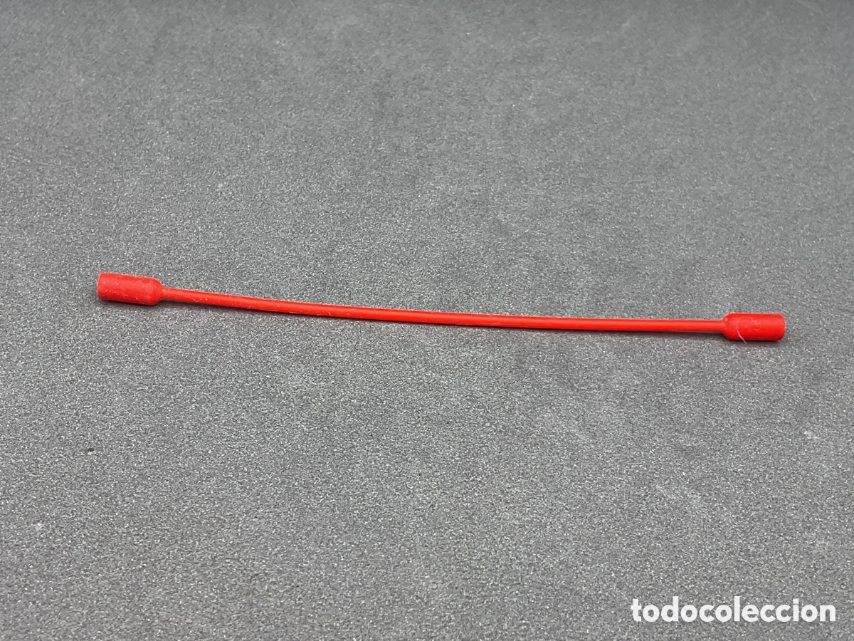 Playmobil: ACCESORIO PLAYMOBIL. MANGUERA, TUBO , CABLE DE GOMA COLOR ROJO.