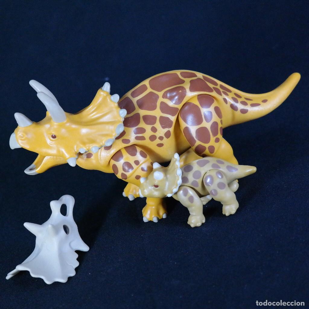 Playmobil: Playmobil dinosaurio Triceratops con cria y craneo ☼