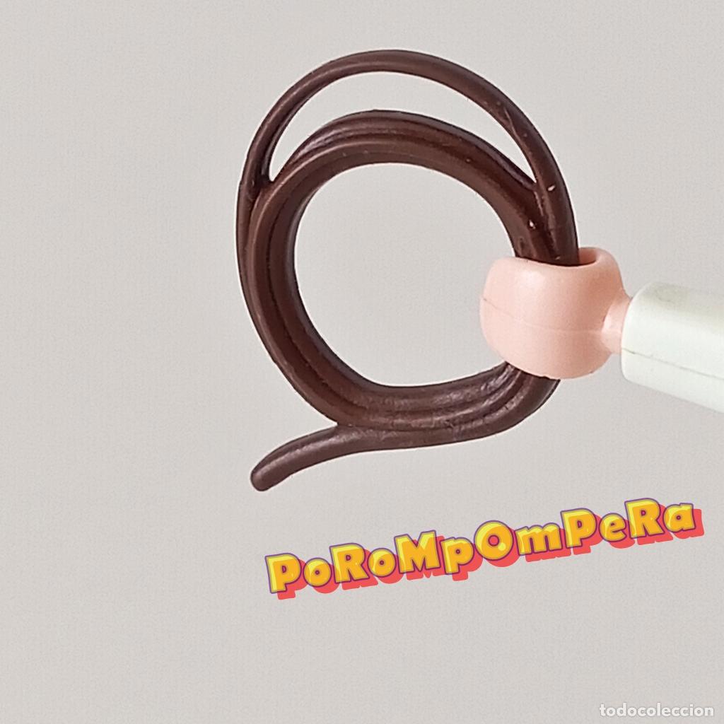 Playmobil: PLAYMOBIL L&Aacute;TIGO MARR&Oacute;N OSCURO ENROLLADO 5538 LAZO CHICA VAQUERA SOBRE SORPRESA SERIE 7 OESTE U1