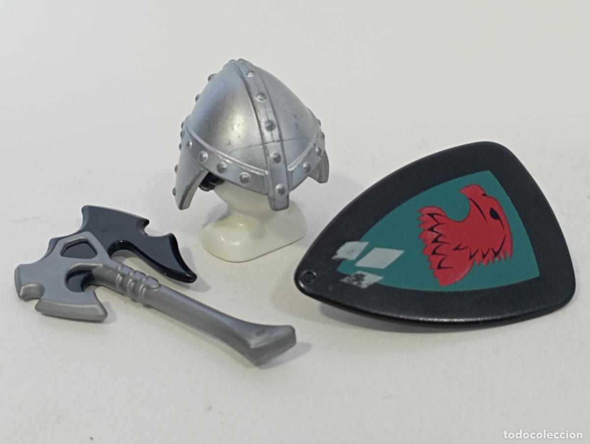 Playmobil: PLAYMOBIL CASCO HACHA Y ESCUDO MEDIEVAL