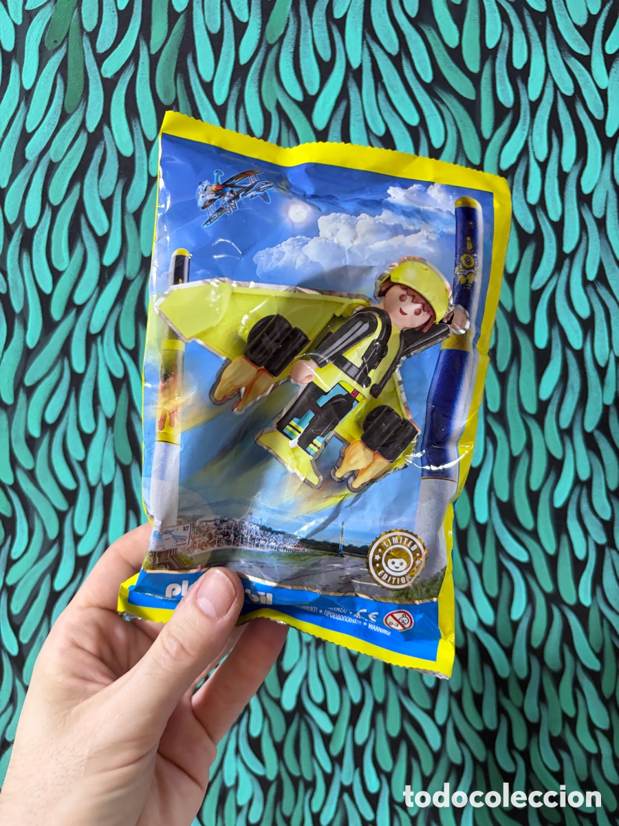Playmobil: Figura Playmobil precintada se&ntilde;or volando