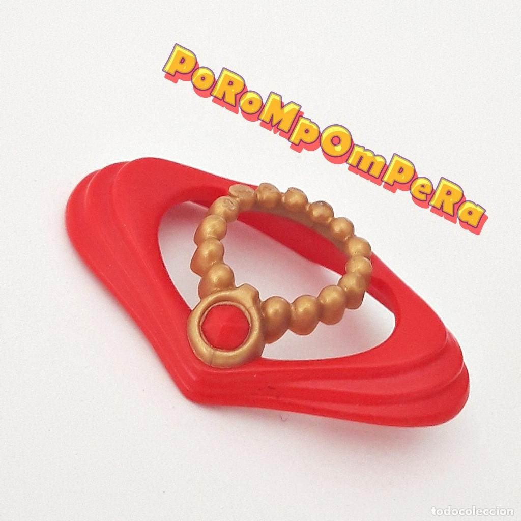 Playmobil: PLAYMOBIL pa&ntilde;uelo rojo hombro con collar dorado dama victorian hombrera chal vestido CU3
