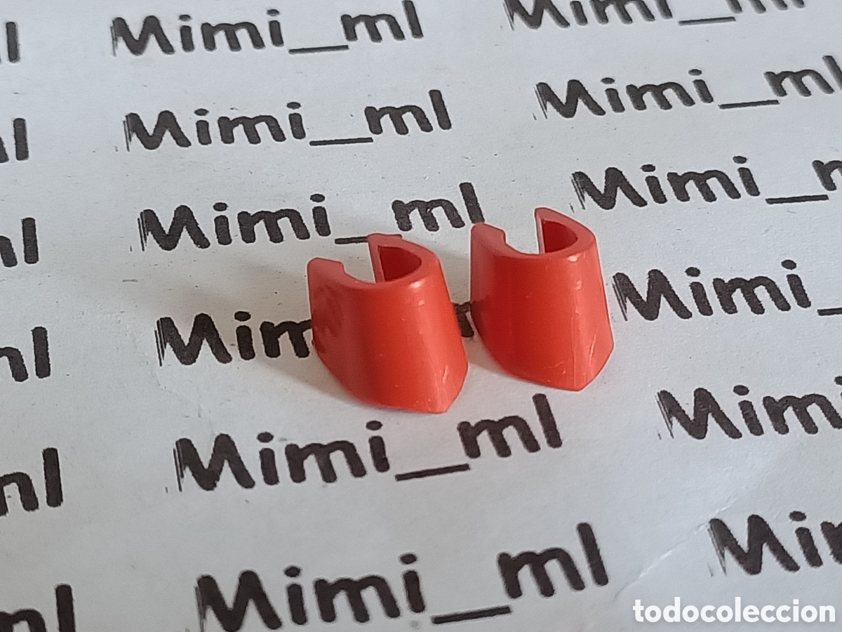 Playmobil: Playmobil pu&ntilde;os rojos