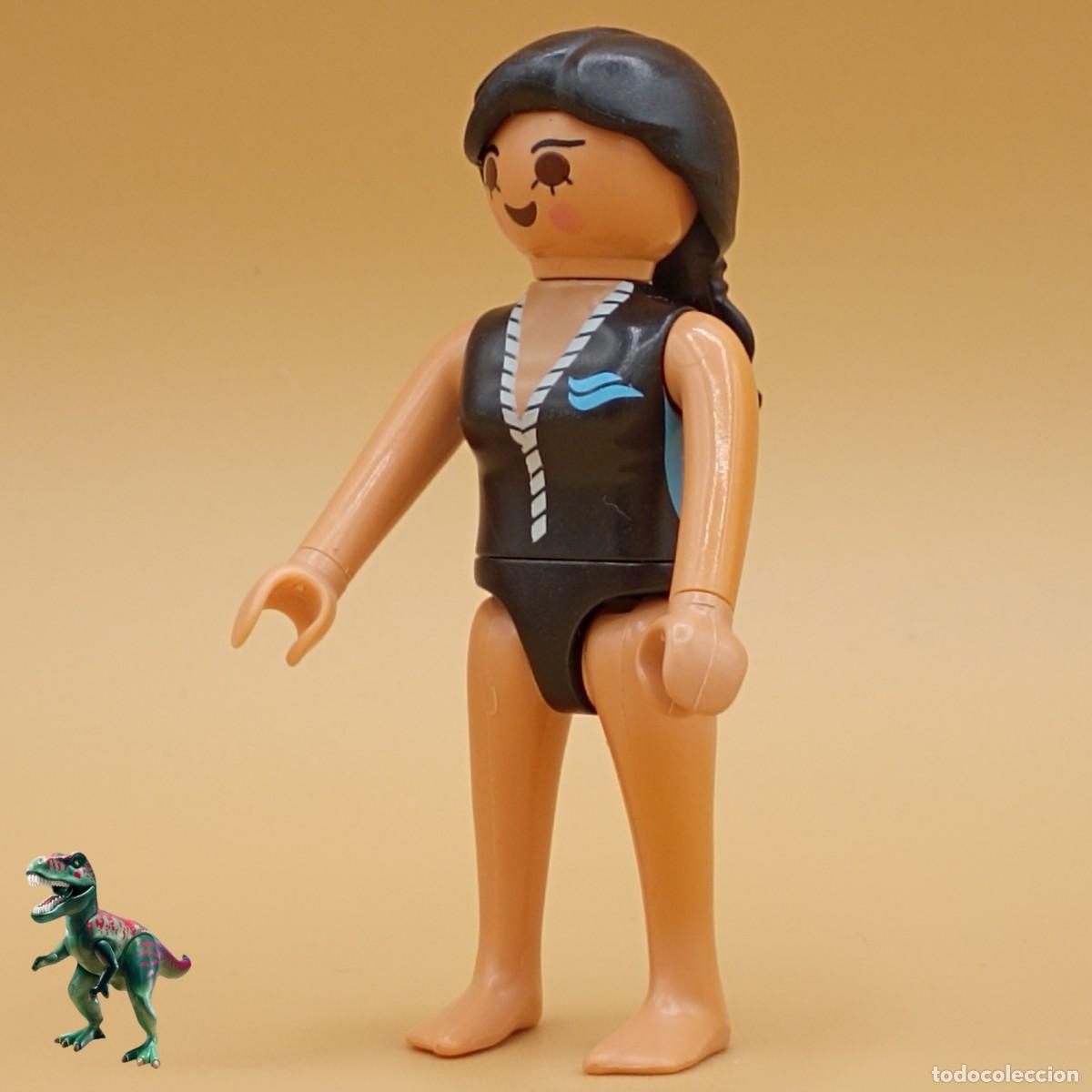 Playmobil: Playmobil figura mujer surfista ba&ntilde;ista playa piscina traje neopreno ba&ntilde;ador vacaciones verano surf