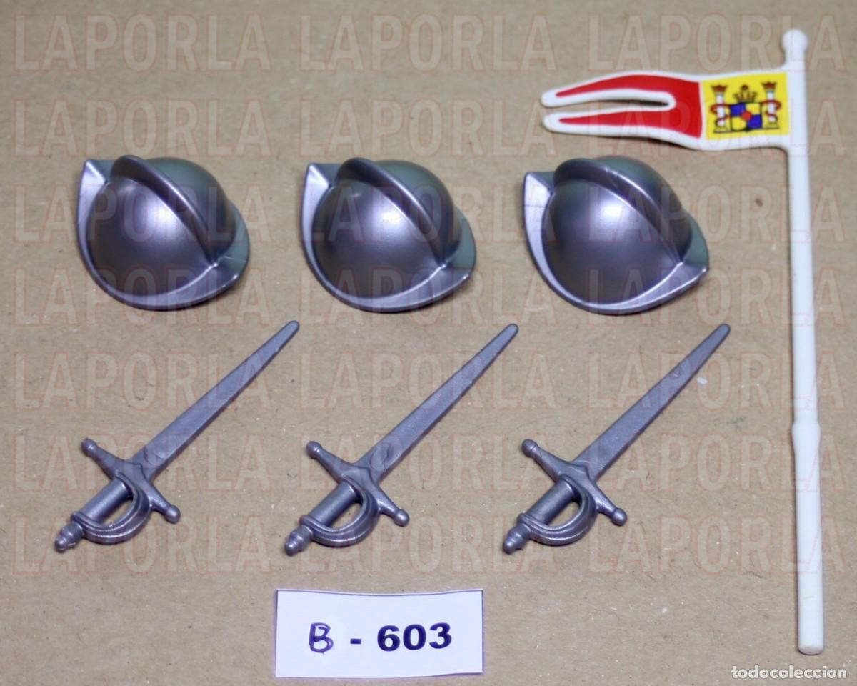Playmobil: PLAYMOBIL CONQUISTADORES 3 CASCOS 3 SABLES Y BANDERA - PIRATAS TERCIOS (B-603)