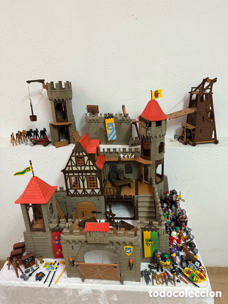 Playmobil: Playmobil 3666 Medieval Castle + 3888 Almost Complete Vintage Collection