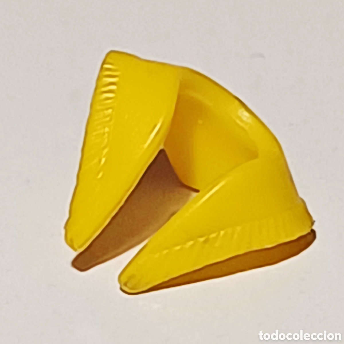 Playmobil: Pieza playmobil collar pa&ntilde;uelo amarillo primera epoca