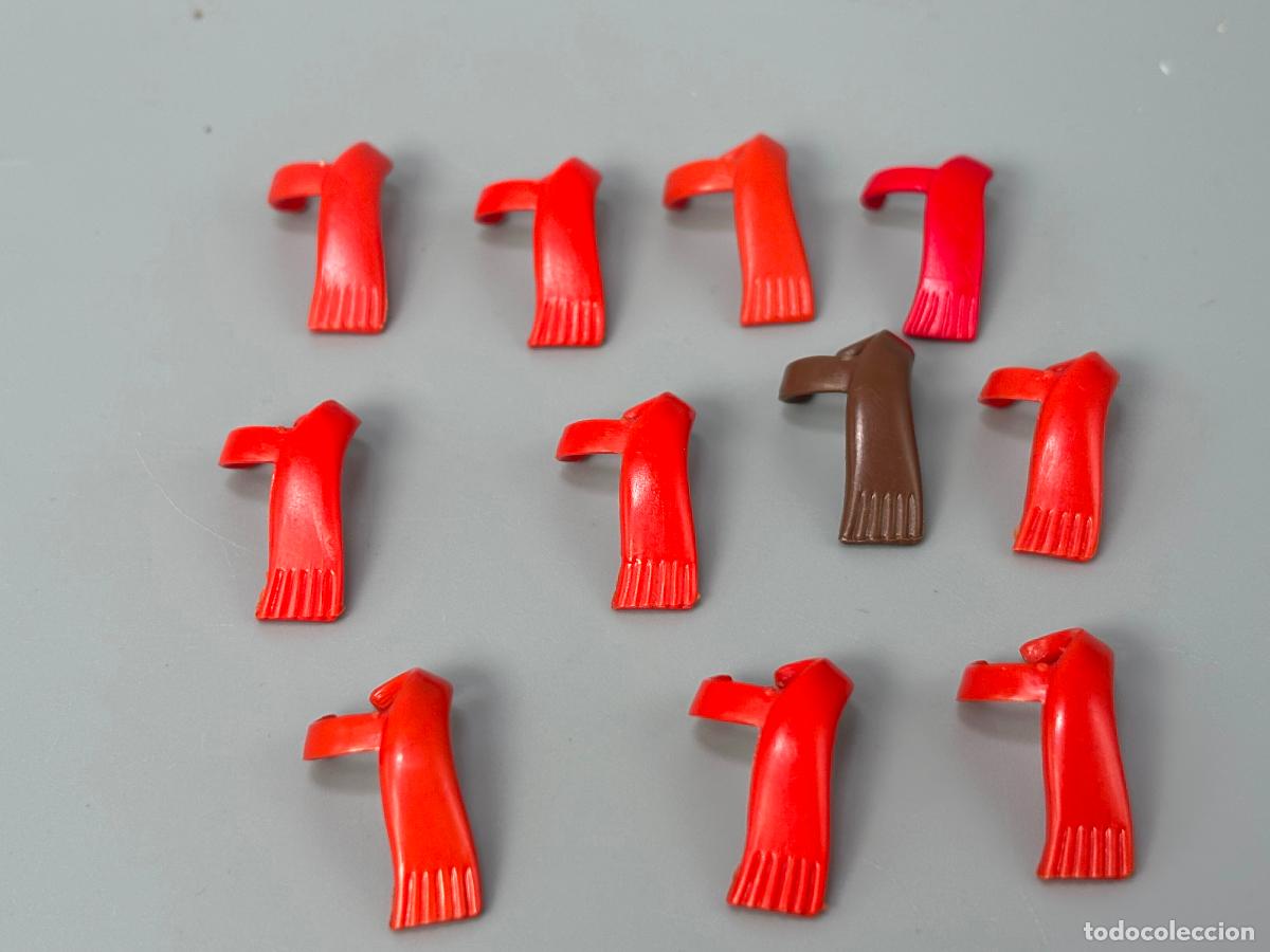 Playmobil: Playmobil lote bufanda roja marr&oacute;n