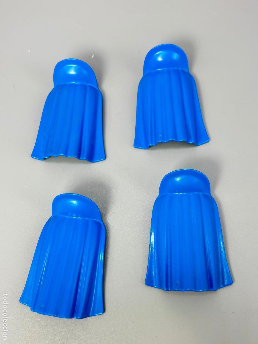 Playmobil: Playmobil lote capa larga azul con cuello alto mago