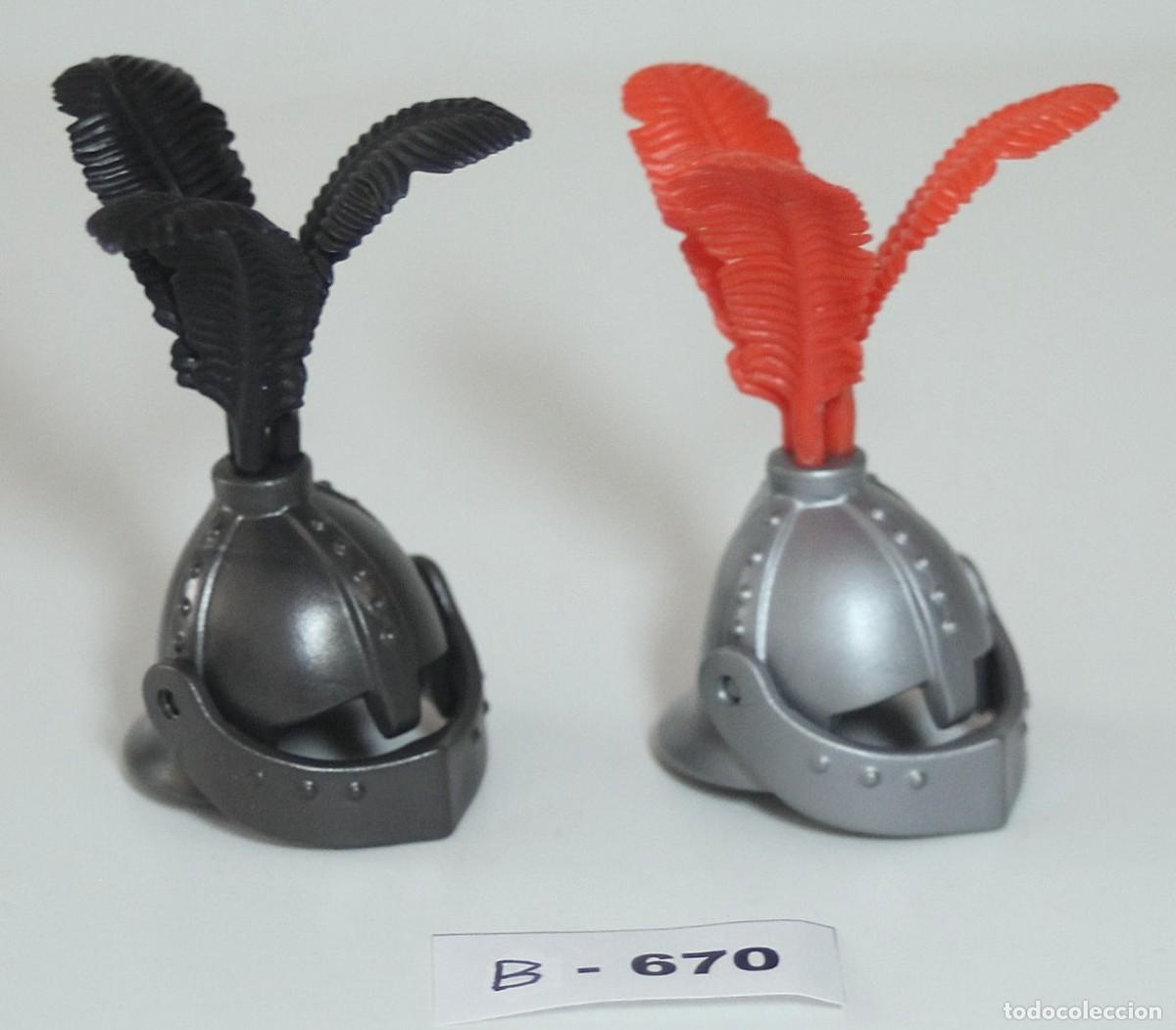 Playmobil: PLAYMOBIL 2 CASCOS MEDIEVALES0 CON PLUMAS - CABALLERO TORNEO (B-670)