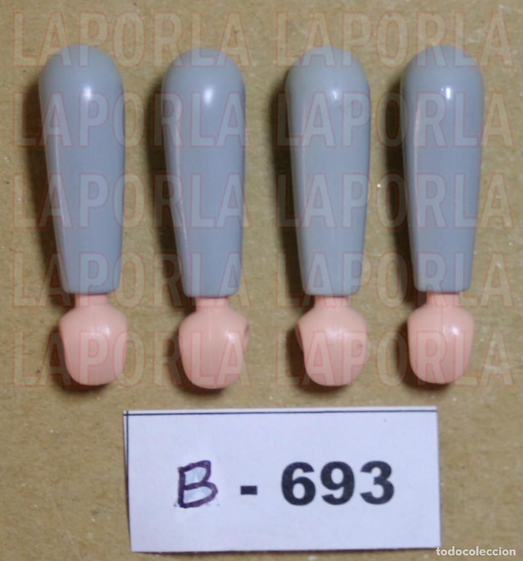 Playmobil: PLAYMOBIL 4 BRAZOS GRIS CLARO SUDISTAS (B-693)