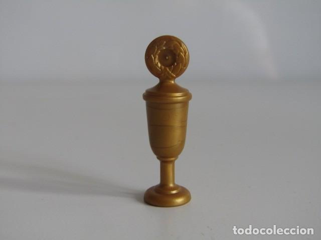 Playmobil: DIFICIL TROFEO DORADO CAMPEON RACING F1 CICLISMO PLAYMOBIL