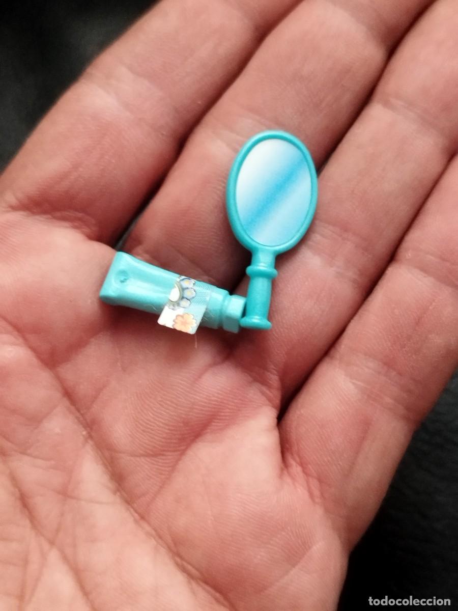Playmobil: Figura Playmobil. Tubo cosm&eacute;tica, pasta y espejo. Tocador, ba&ntilde;o.
