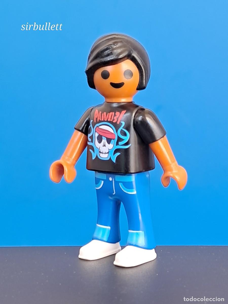 Playmobil: Figura Ni&ntilde;o Heavy Camiseta Calavera Playmobil City Life.