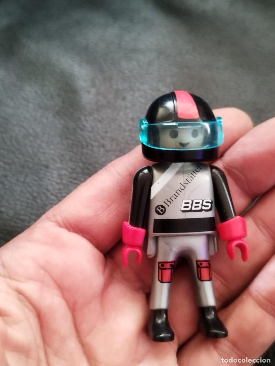 Playmobil: Figura Playmobil geobra, piloto de carreras serie Racing de 1997. BBS, con casco.