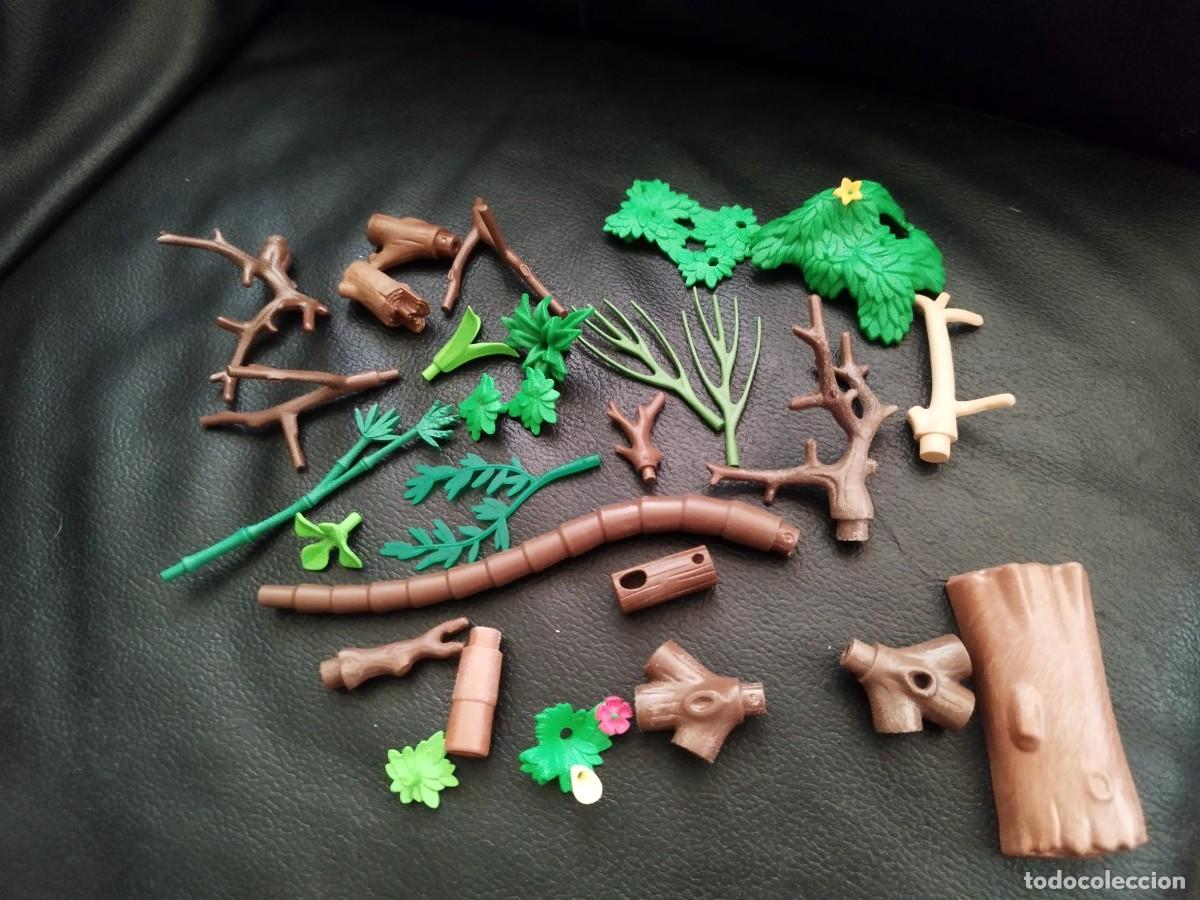 Playmobil: Figura Playmobil, conjunto de vegetaci&oacute;n. Ramas de &aacute;rbol, hojas. Lo que se ve en las fotos. Tronco.