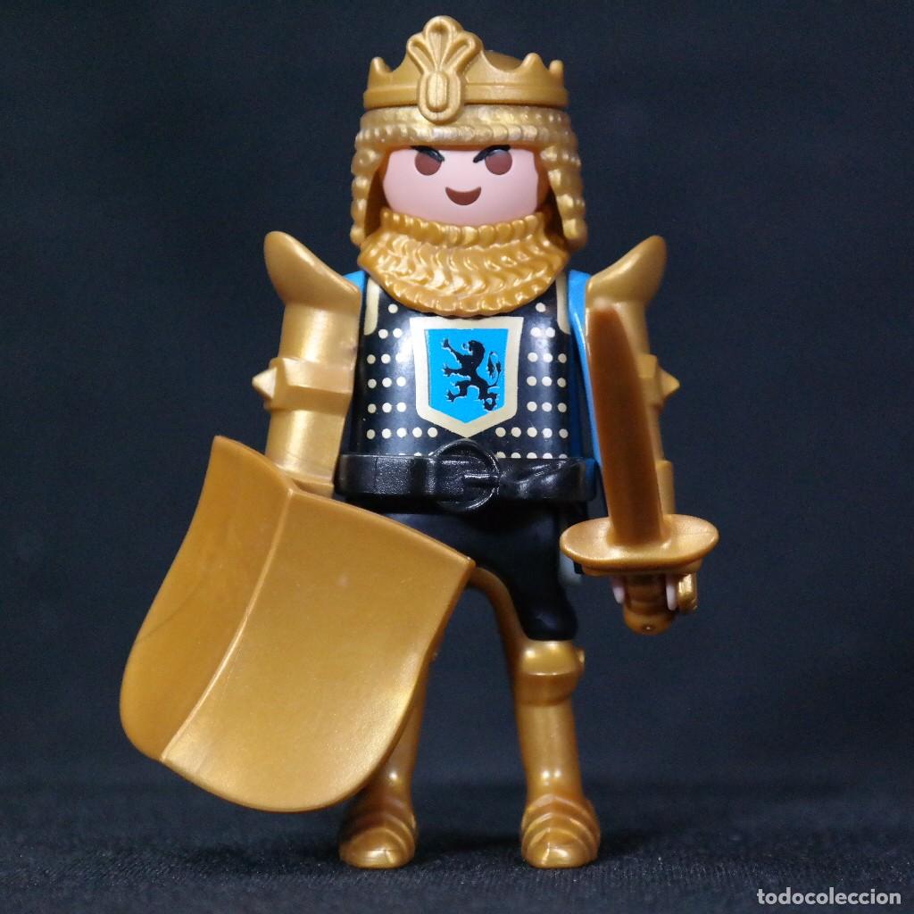 Playmobil: Playmobil caballero medieval dorado ☼