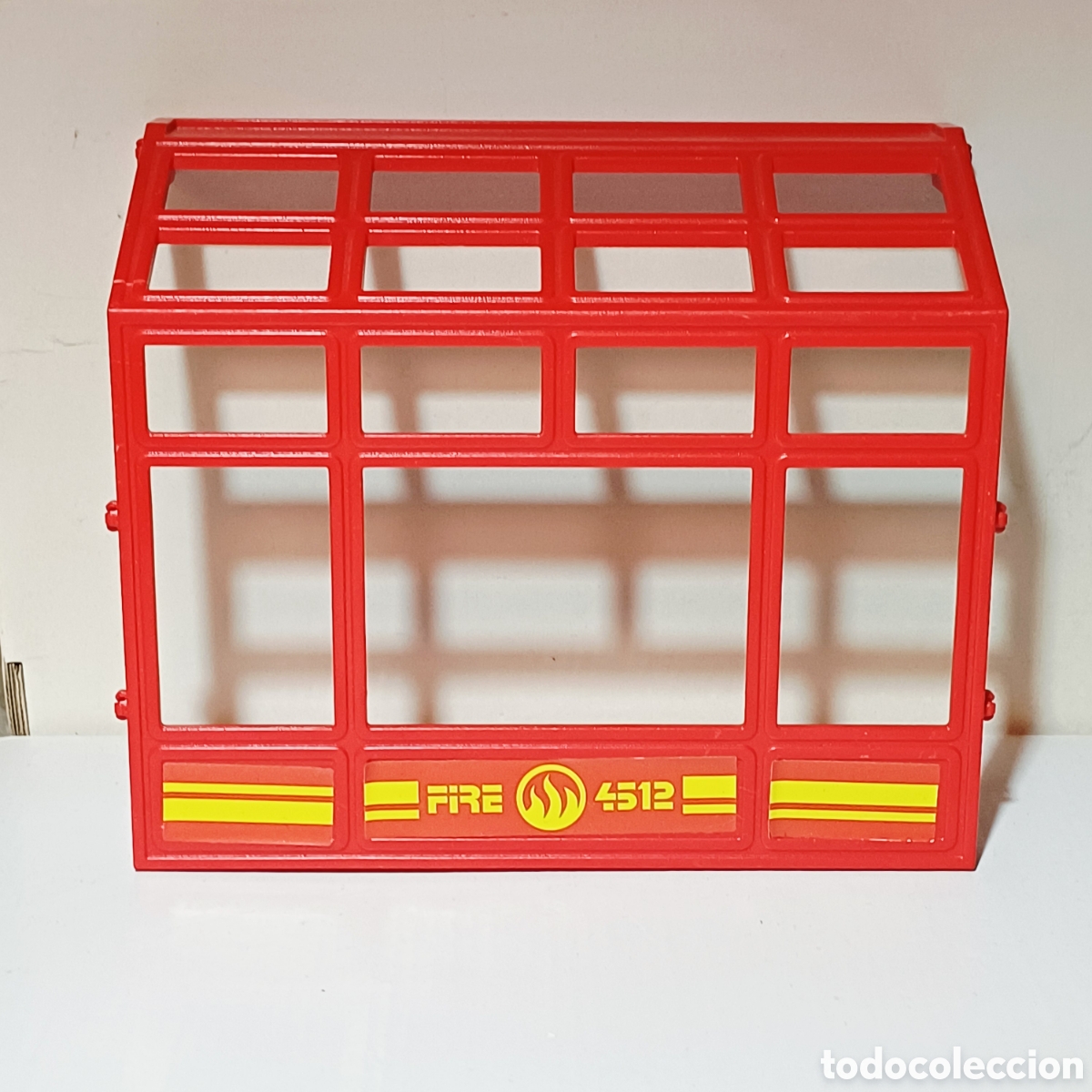 Playmobil: Pieza playmobil persiana frontal pared entrada rojo parque de bomberos estacion 9462 9802 5361