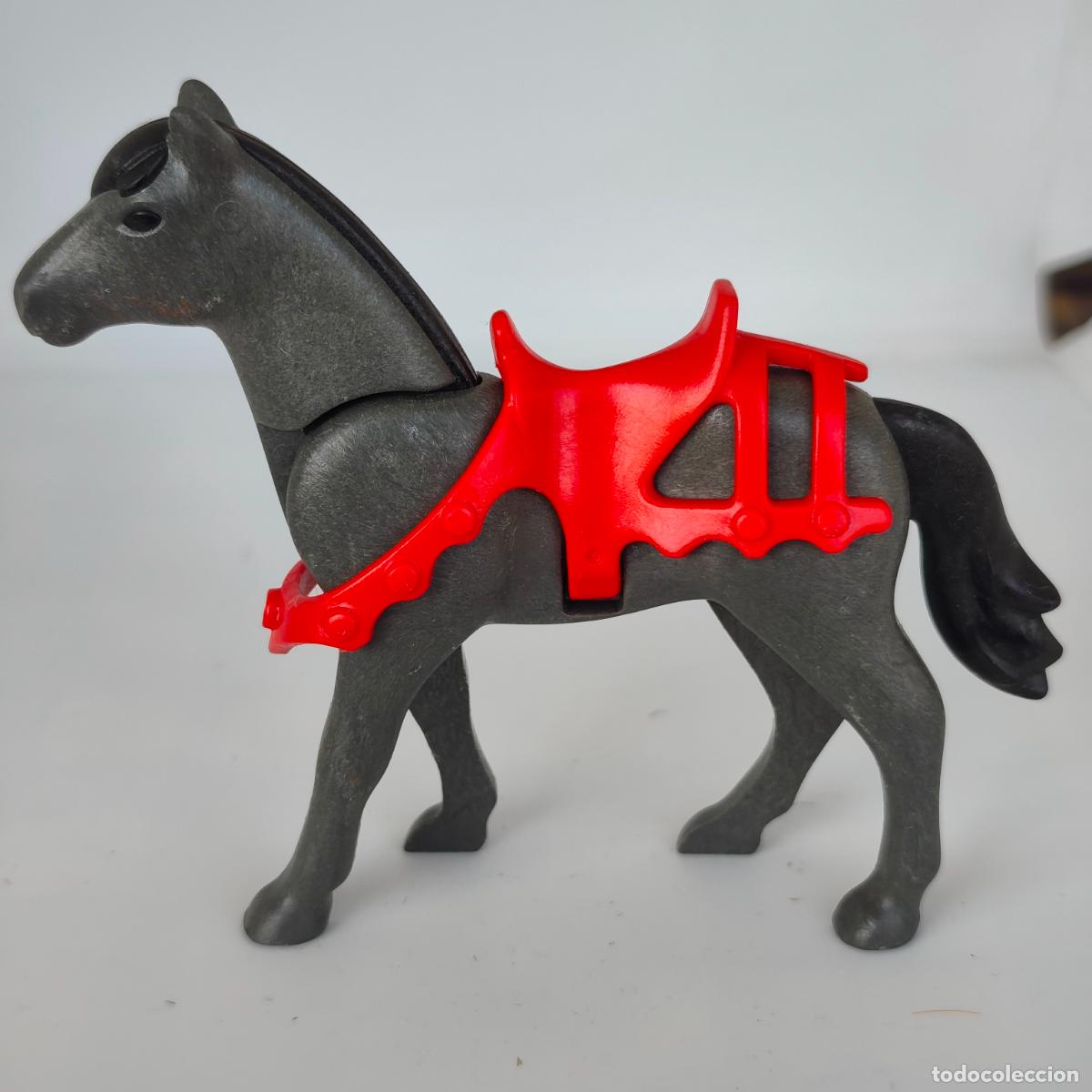 Playmobil: Playmobil conjunto montura caballo-silla roja-riendas-caballero medieval-torneo