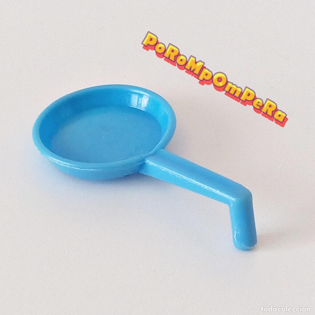 Playmobil: PLAYMOBIL sarten azul claro &eacute;poca 3249 3258 3279 3486 3498 3540 ? vajilla cocina 70s 80s U2