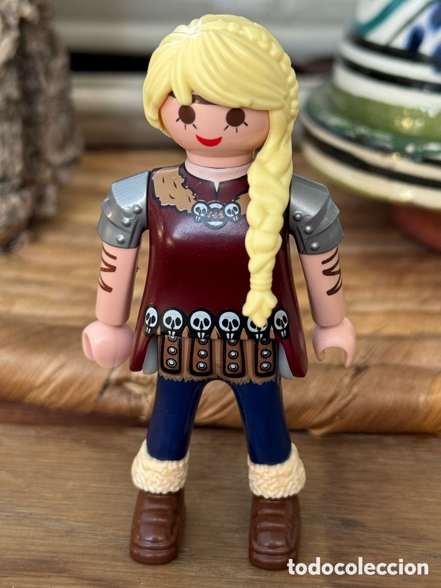 Playmobil: PLAYMOBIL Astrid &ndash; C&oacute;mo entrenar a tu drag&oacute;n
