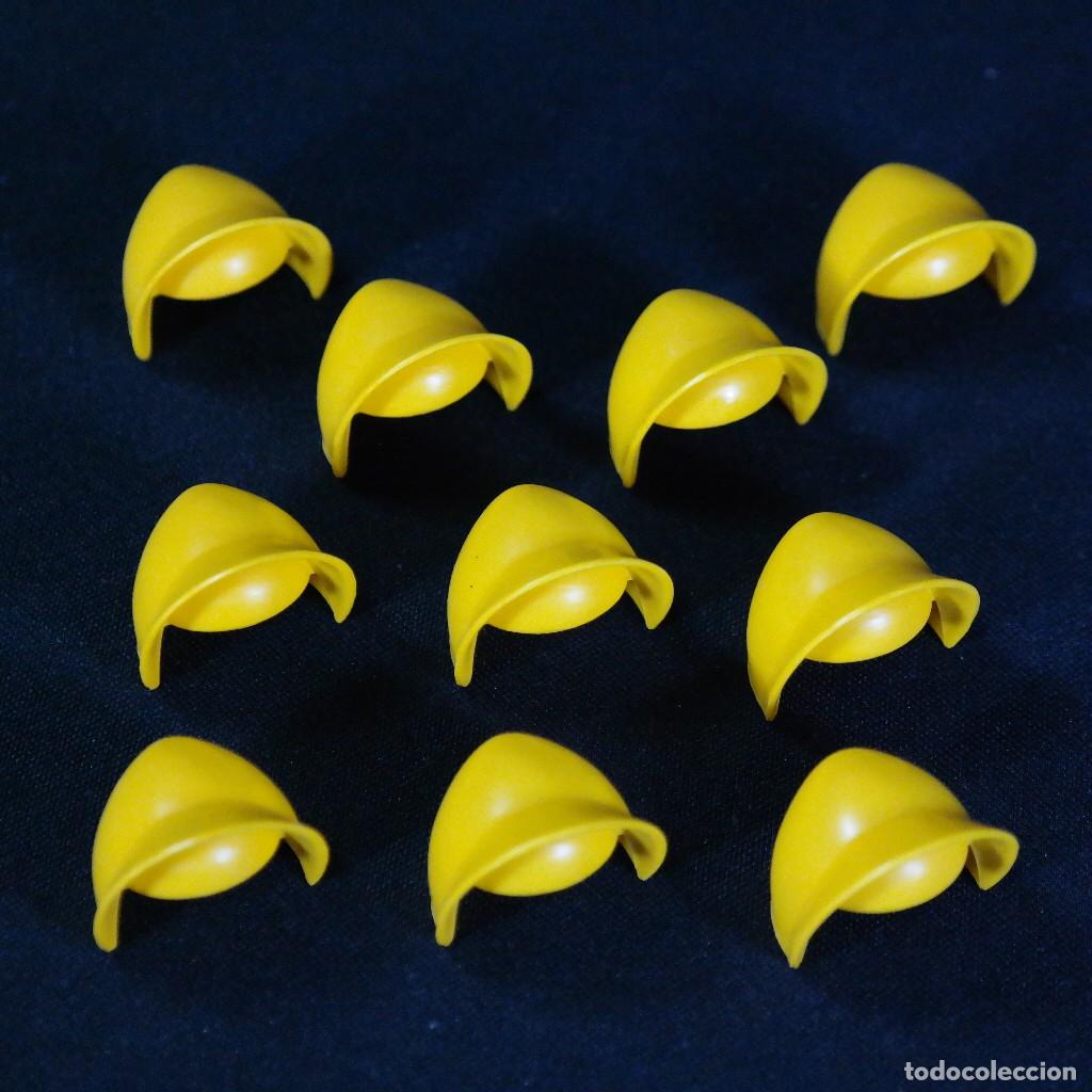 Playmobil: Playmobil 10 cofias amarillas en excelente estado ☼