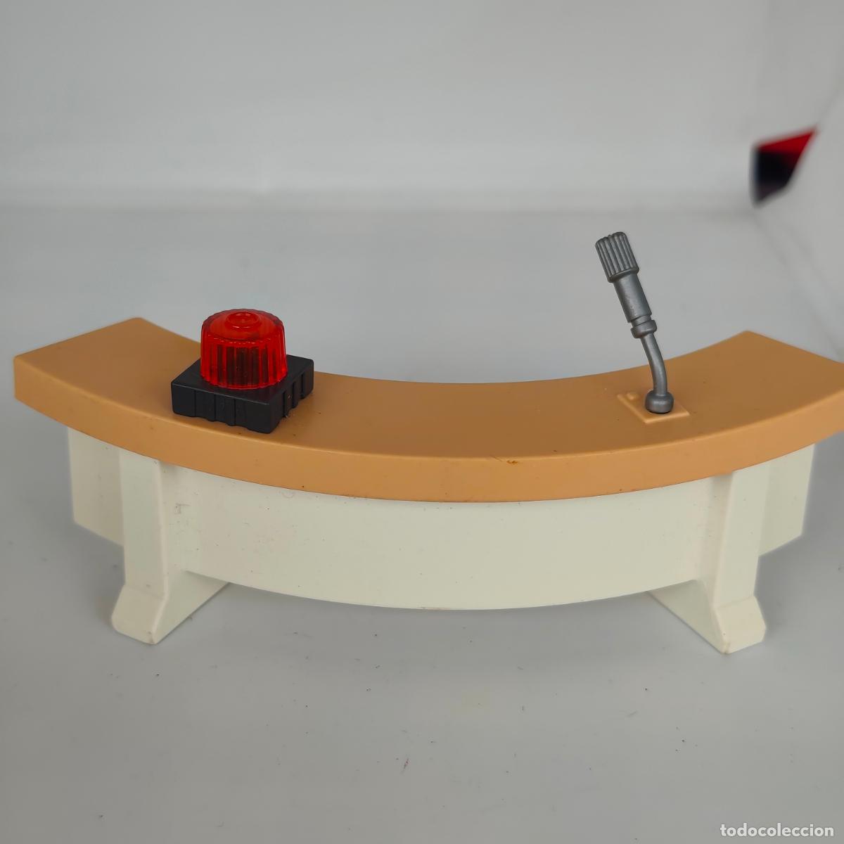 Playmobil: Mesa oficina cajero comisar&iacute;a Playmobil semicircular