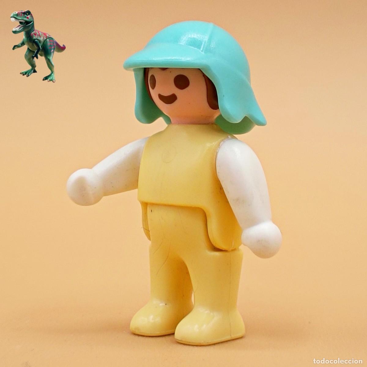 Playmobil: Playmobil figura bebe con gorra para el sol amarillo crema ni&ntilde;o ni&ntilde;a infantil victoriano 6634