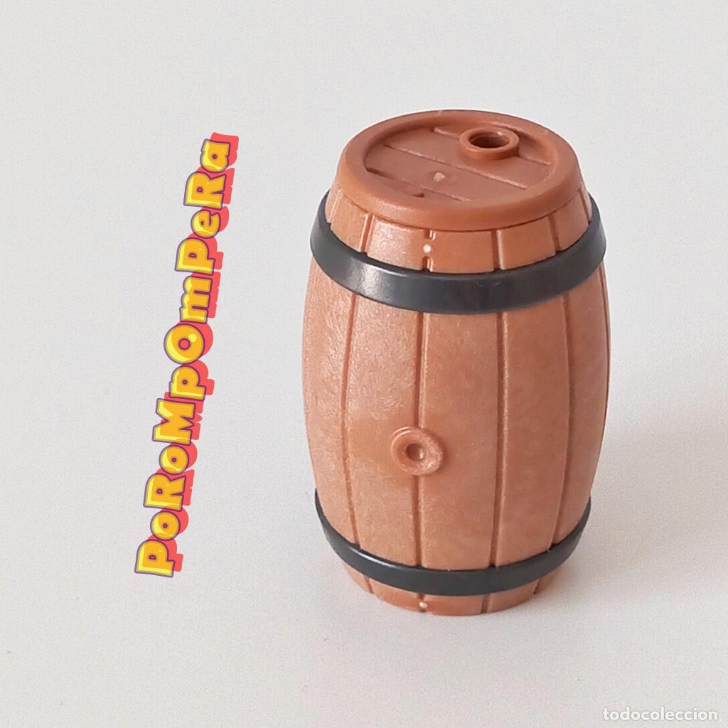 Playmobil: PLAYMOBIL barril marr&oacute;n flejes oscuros + tapa tonel pirata medieval U3