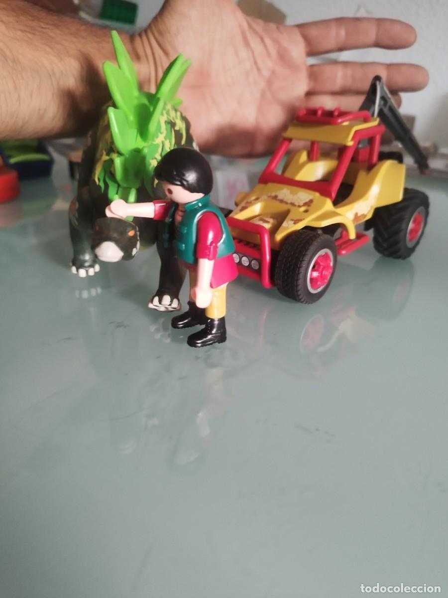 Playmobil: Figura Playmobil. Veh&iacute;culo, coche explorador. Dinosaurio y explorador.
