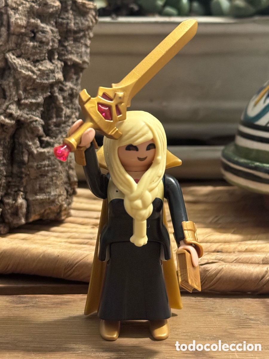 Playmobil: Playmobil Guerrera Medieval con Espada y Libro