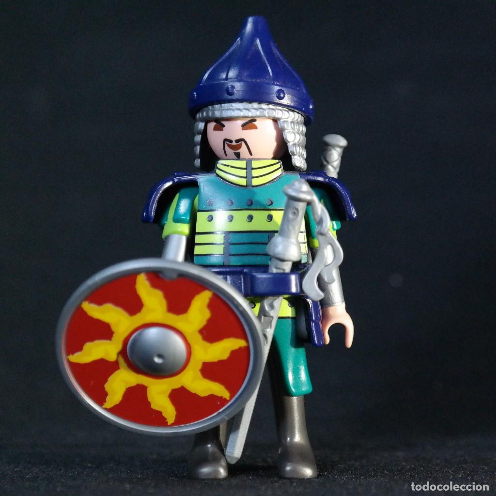 Playmobil: Playmobil samurai con escudo☼