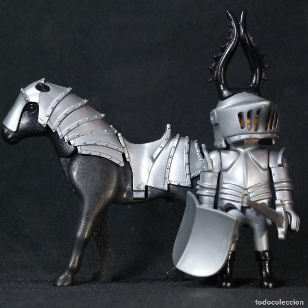 Playmobil: Playmobil caballero medieval plateado con caballo ☼
