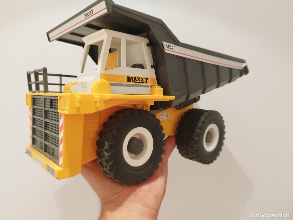 Playmobil: Cami&oacute;n Volquete Gigante de Playmobil. Falta escaleras.