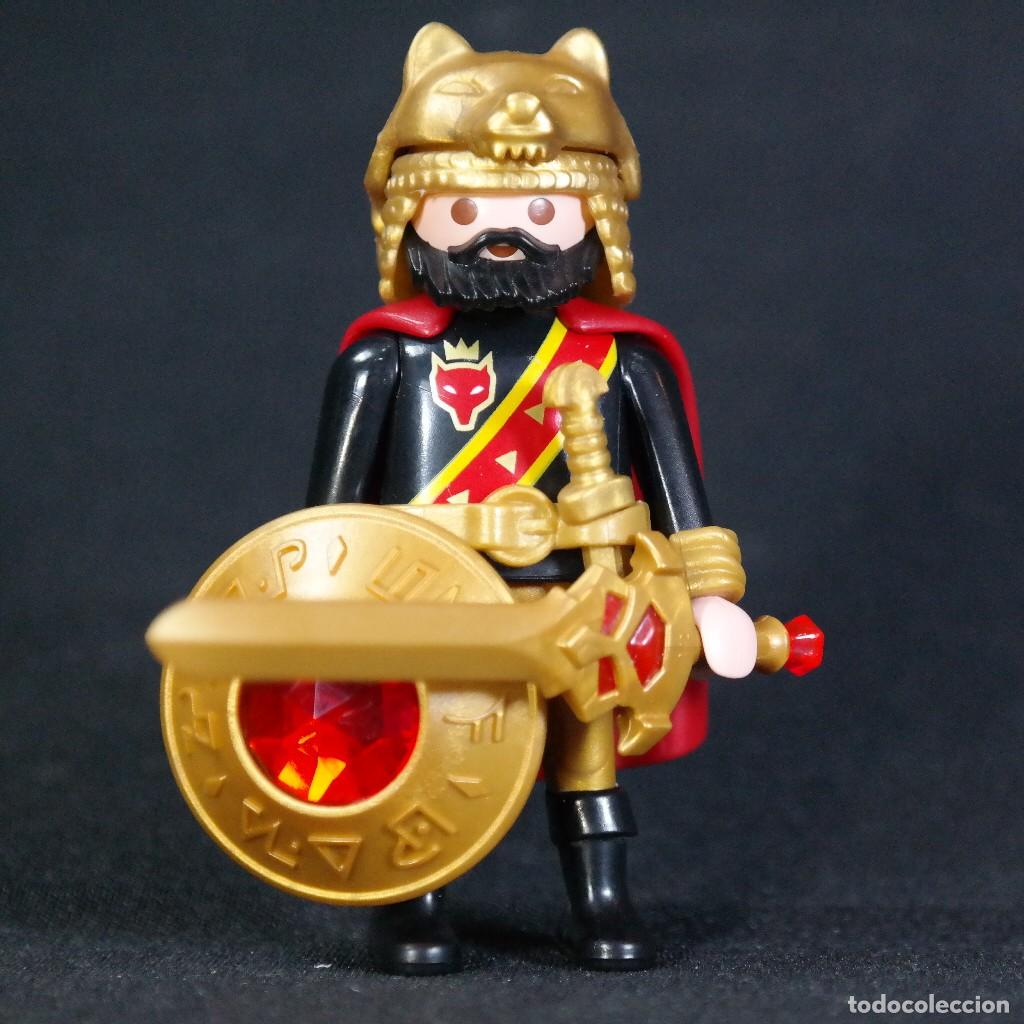 Playmobil: Playmobil caballero con capa roja ☼