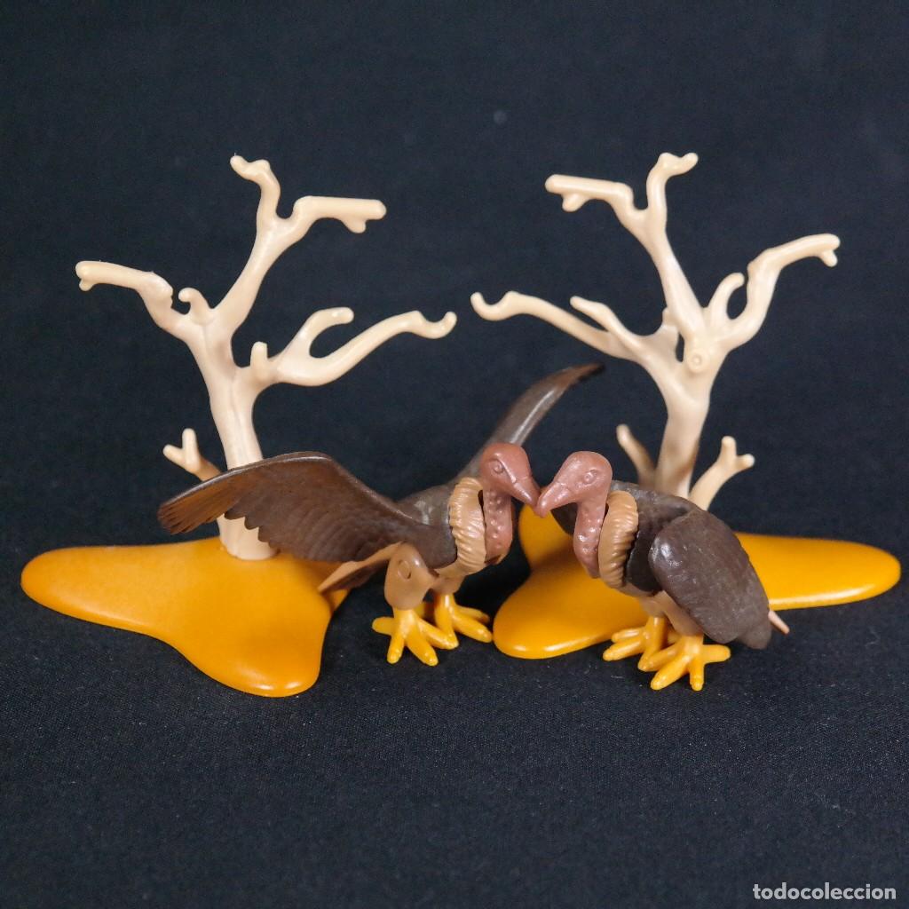 Playmobil: Playmobil dos buitres con arboles secos ☼