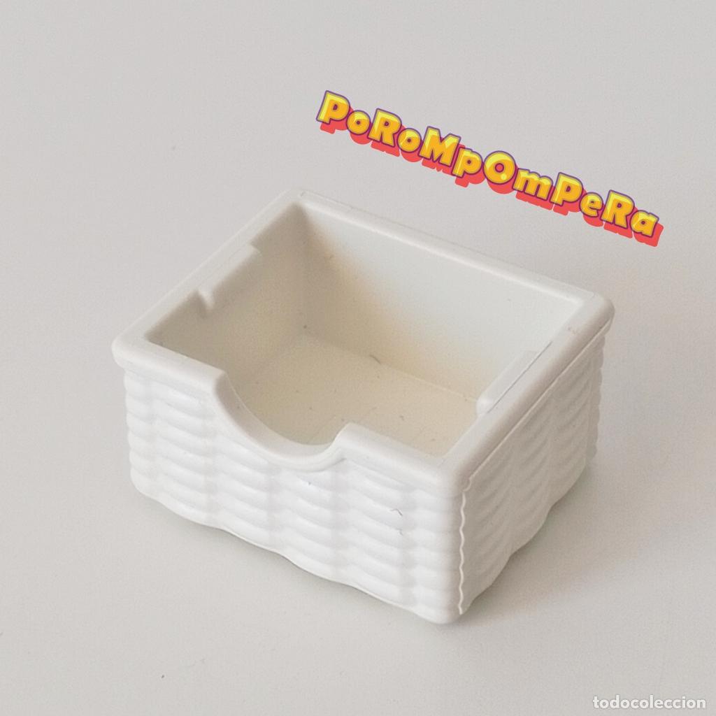 Playmobil: PLAYMOBIL cesto mimbre blanco caja mueble caj&oacute;n habitaci&oacute;n cuarto de ba&ntilde;o mobiliario casa T9