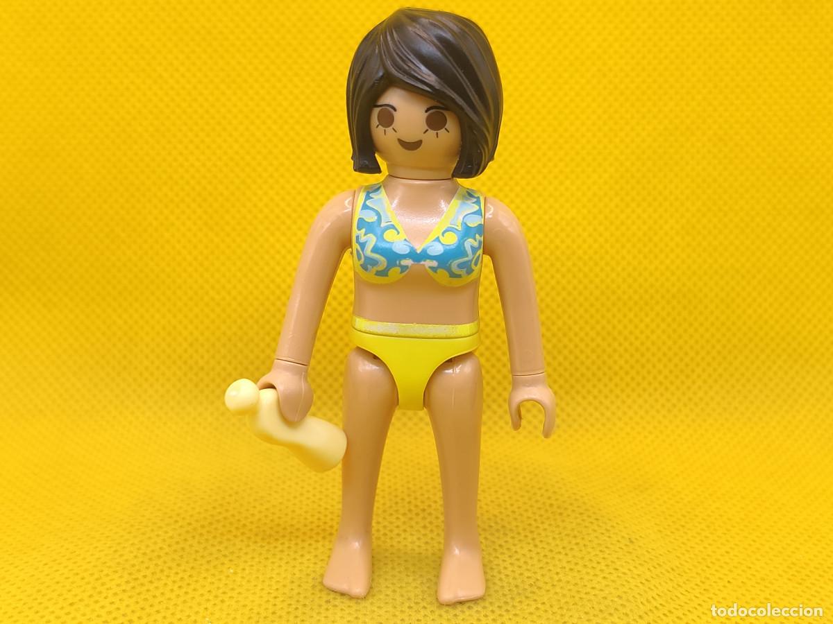 Playmobil: Playmobil Mujer con ba&ntilde;ador y crema bronceadora