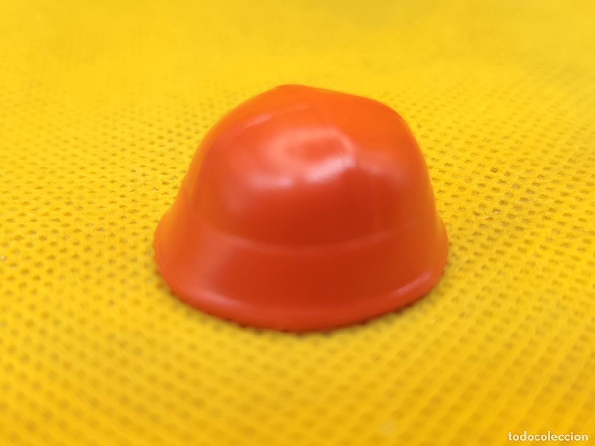 Playmobil: Playmobil Sombrero rojo de se&ntilde;ora vintage, click