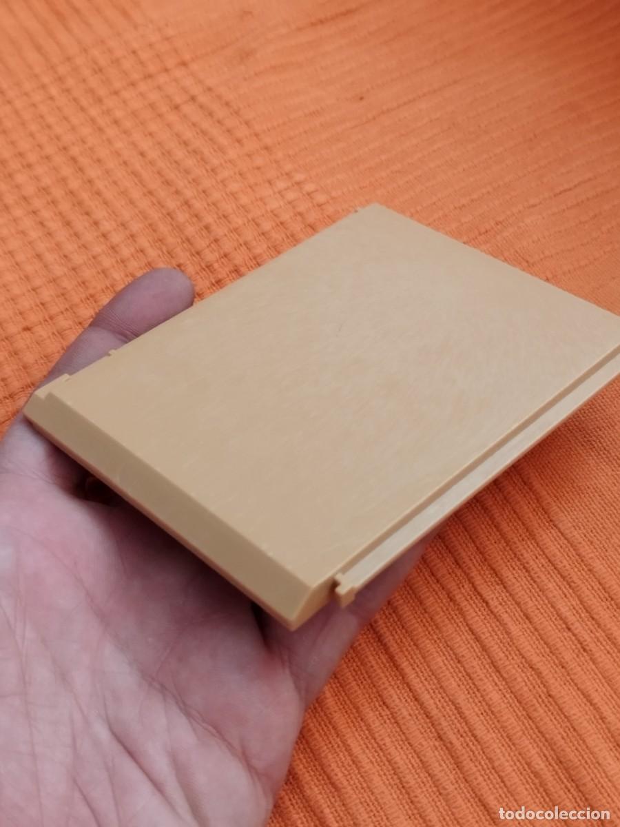 Playmobil: Tapa o trampilla de suelo de Playmobil.